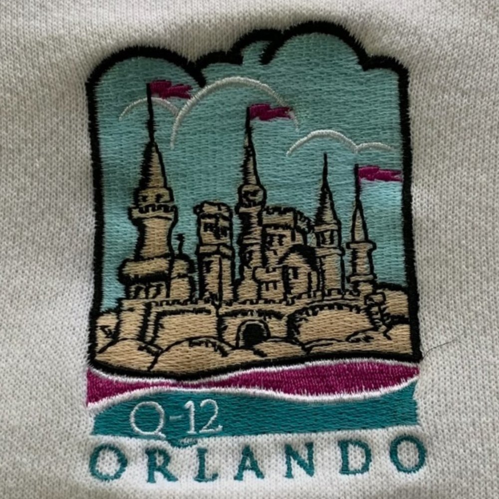 Vintage 90s Orlando Q-12 Embroidered Oversized Crewneck Sweatshirt Disne… - Picture 6 of 14